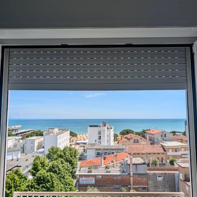 Suite 77 - One-Bedroom Apartment - 13