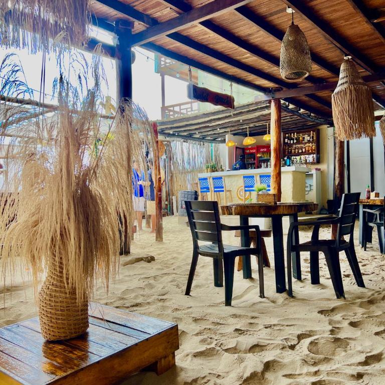 SUNSET BEACH - Superior Family Room - 14