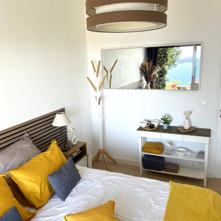 Expérience unique face à la mer et Porquerolles - Appartement - Vue sur Mer - 9