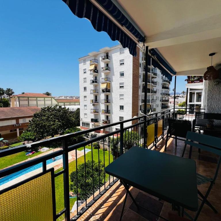 Los Boliches, pax6, wifi and pool - Apartamento de 3 dormitorios con vistas - 29