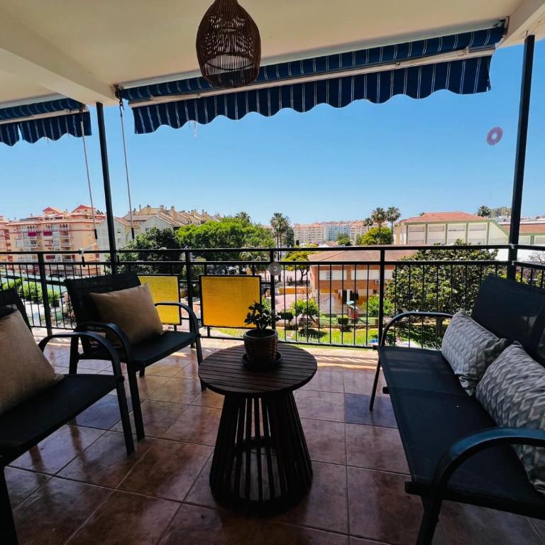 Los Boliches, pax6, wifi and pool - Apartamento de 3 dormitorios con vistas - 3
