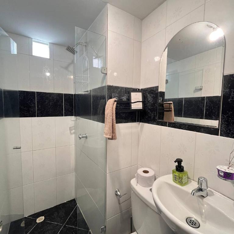 Apto en el barrio mas cool de Medellin - Apartamento de 3 dormitorios - 6