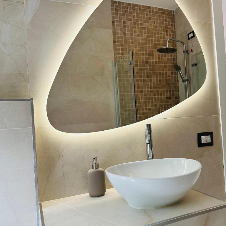 Lecco Rivers Retreat - Five Design Suites - Casa Vacanze - 16