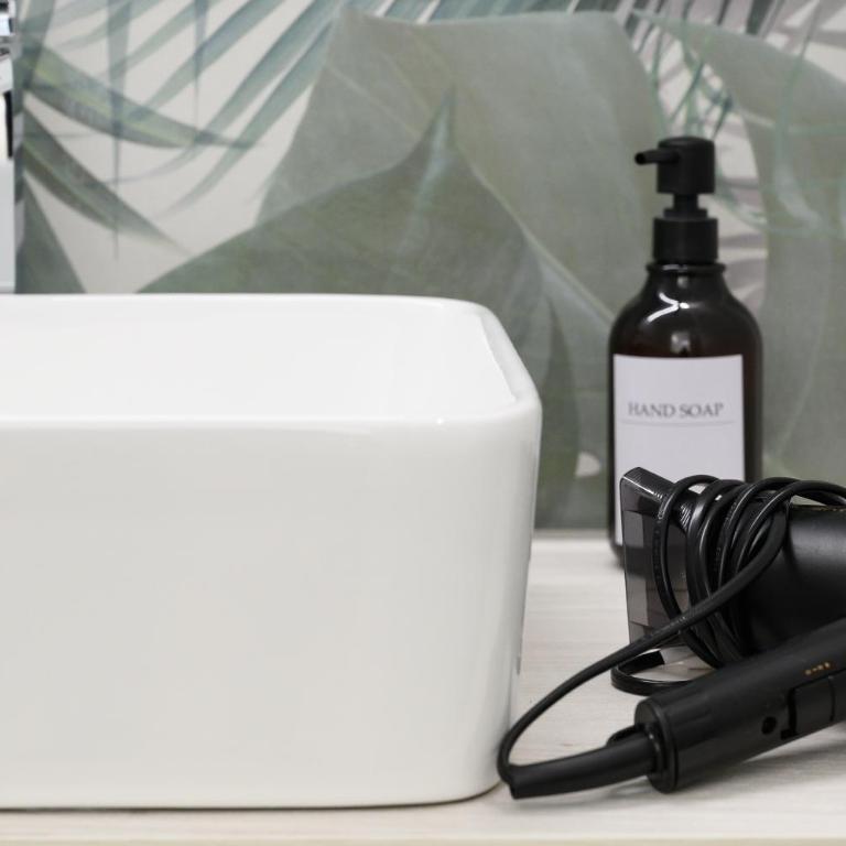 Domus suites - Camera Tripla con Bagno Privato - 17