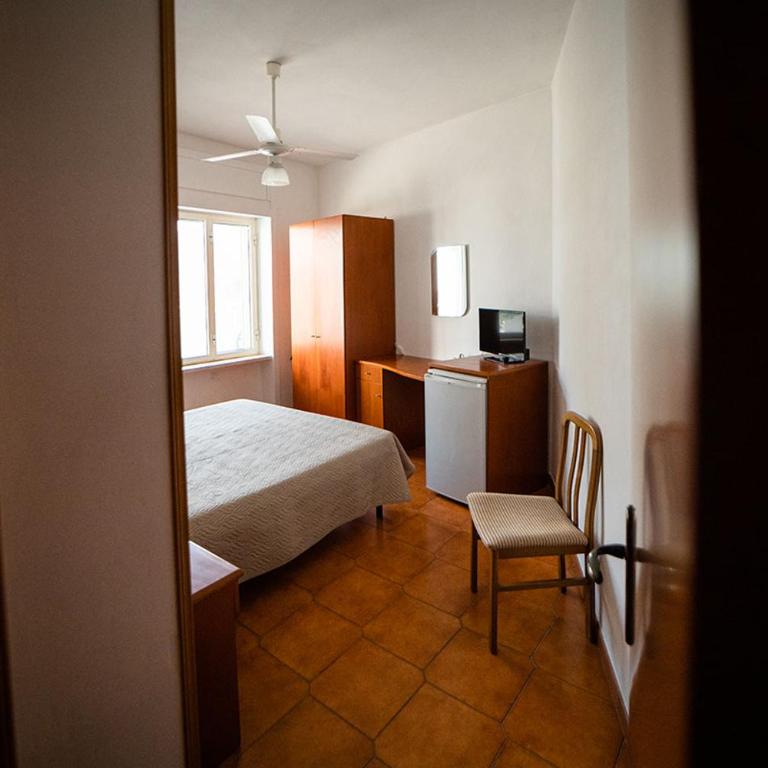 Residence Stella Maris - Camera Quadrupla con Bagno Privato - 5