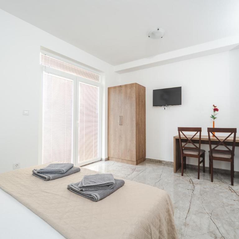 Apartmani Agape - Apartment with Sea View - 4