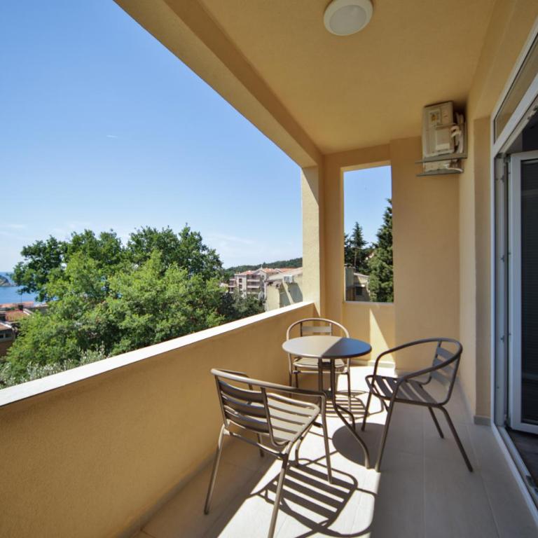 Apartmani Agape - Apartment with Sea View - 2