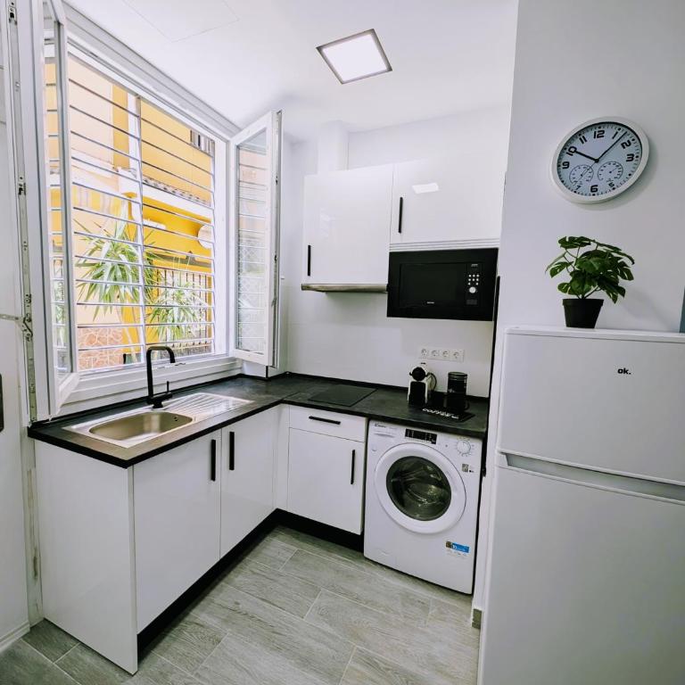 El Faro Centro de Málaga con Parking 445 Max - Apartamento de 1 dormitorio - 5