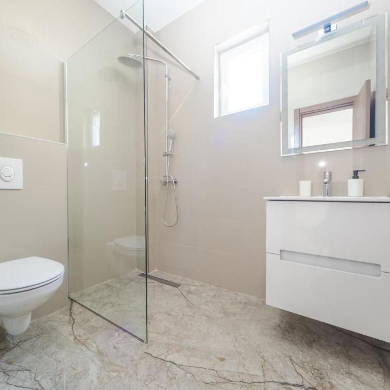 Apartmani Agape - Apartment with Sea View - 5