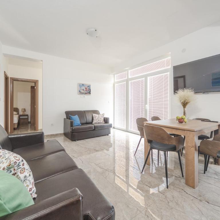 Apartmani Agape - Apartment with Sea View - 4