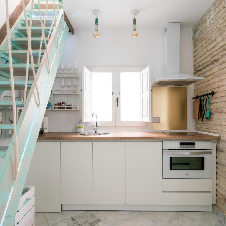 Ático con terraza junto a la playa de La Caleta - Apartamento de 1 dormitorio - 12