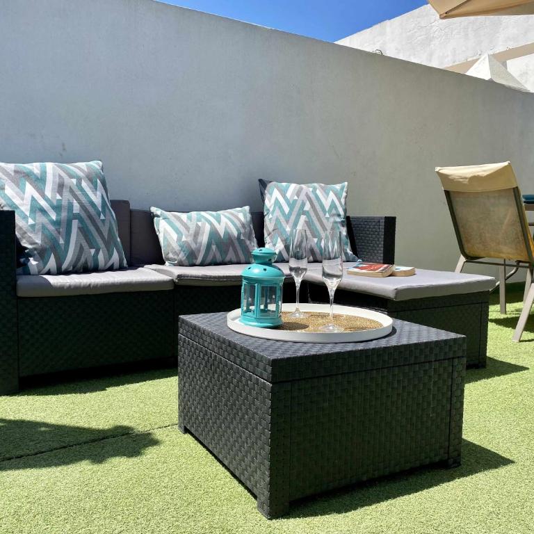 Ático con terraza junto a la playa de La Caleta - Apartamento de 1 dormitorio - 16