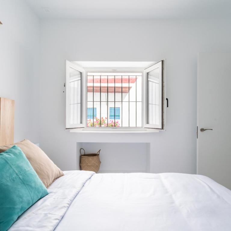Ático con terraza junto a la playa de La Caleta - Apartamento de 1 dormitorio - 24