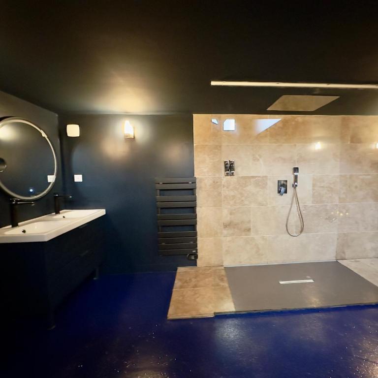 Mieuxqualhotel jacuzzi privatif La Parenthèse - Appartement 1 Chambre - 5