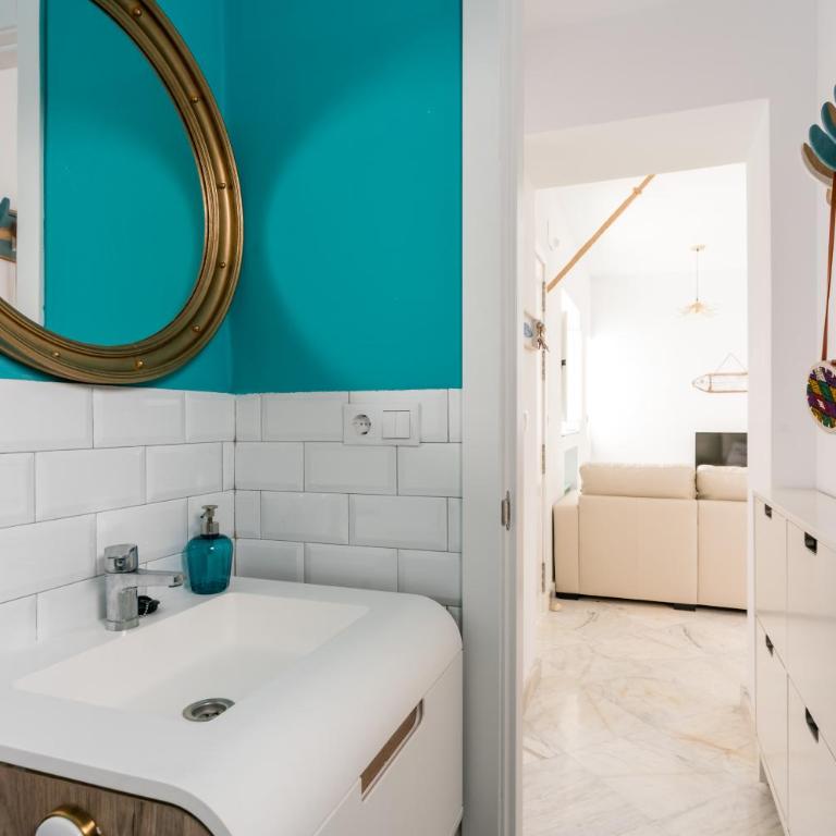 Ático con terraza junto a la playa de La Caleta - Apartamento de 1 dormitorio - 27
