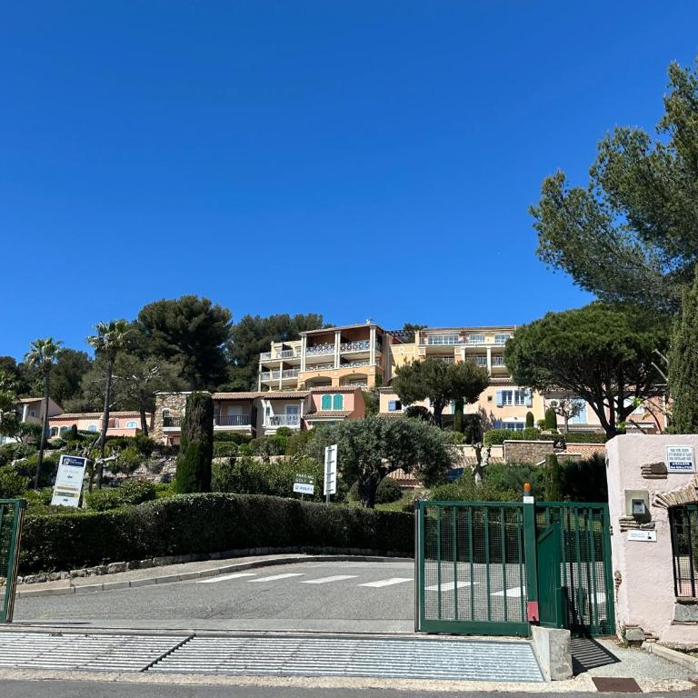 Appartement vue mer exceptionnelle Cap Estérel - Apartamento de 1 dormitorio - 42