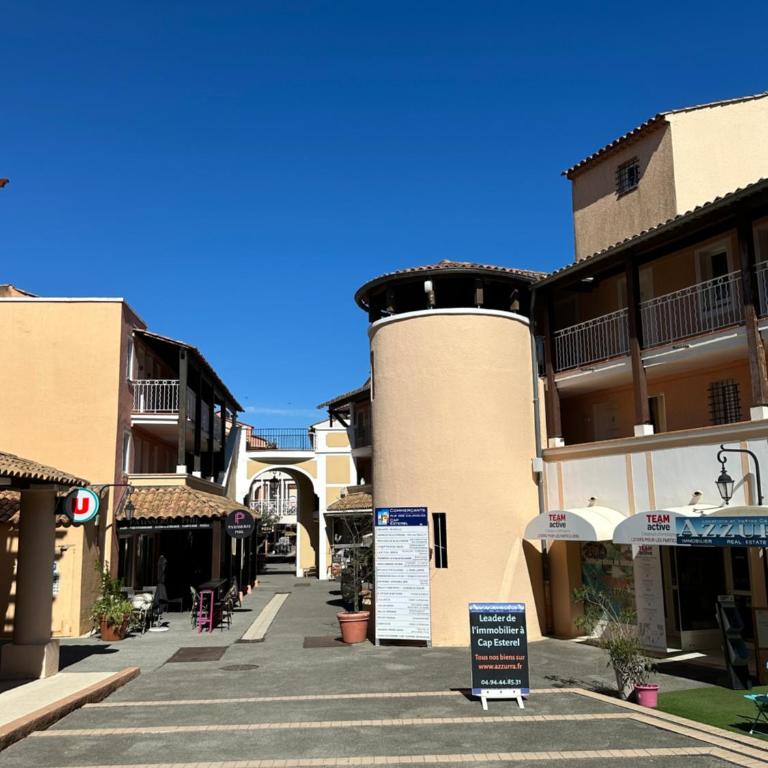 Appartement vue mer exceptionnelle Cap Estérel - Apartamento de 1 dormitorio - 41