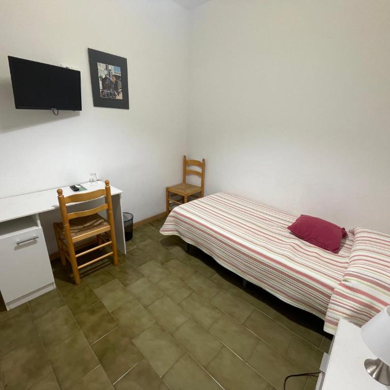 Pensión Borràs - Habitación Individual Amplia - 1