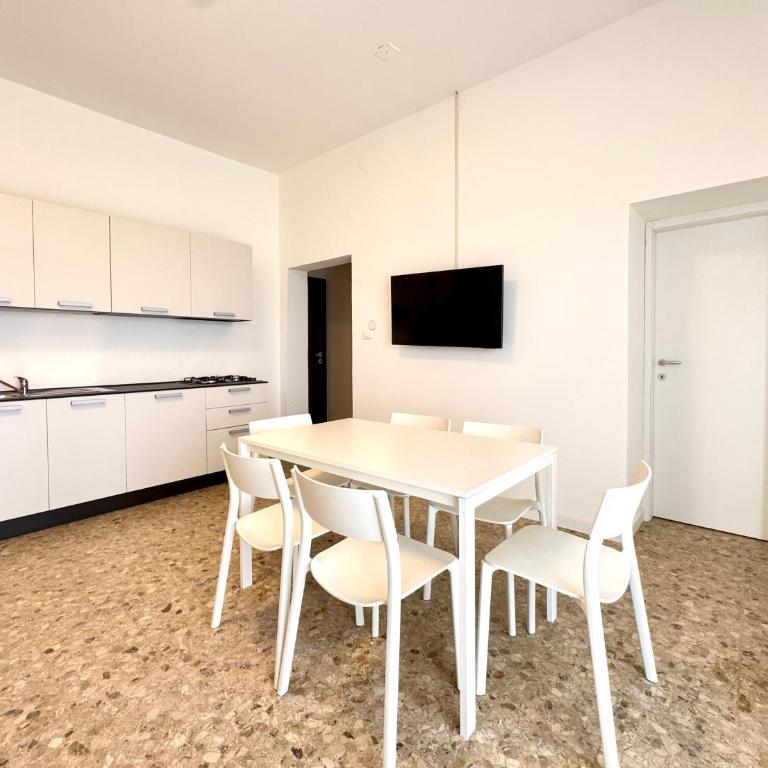 Villa Fronte Mare - Carraro Immobiliare - Family Apartments - Appartamento con 2 Camere da Letto - 5