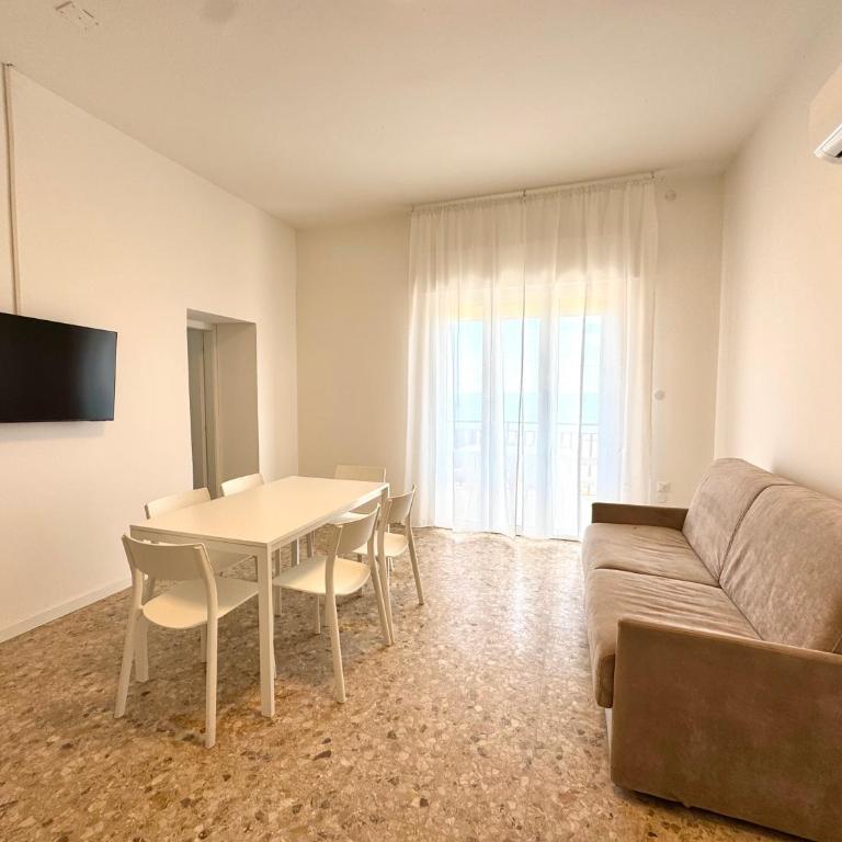 Villa Fronte Mare - Carraro Immobiliare - Family Apartments - Appartamento con 2 Camere da Letto - 7