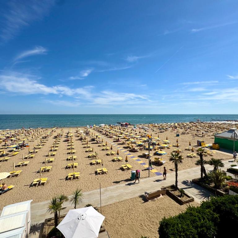 Villa Fronte Mare - Carraro Immobiliare - Family Apartments - Appartamento con 2 Camere da Letto - 3