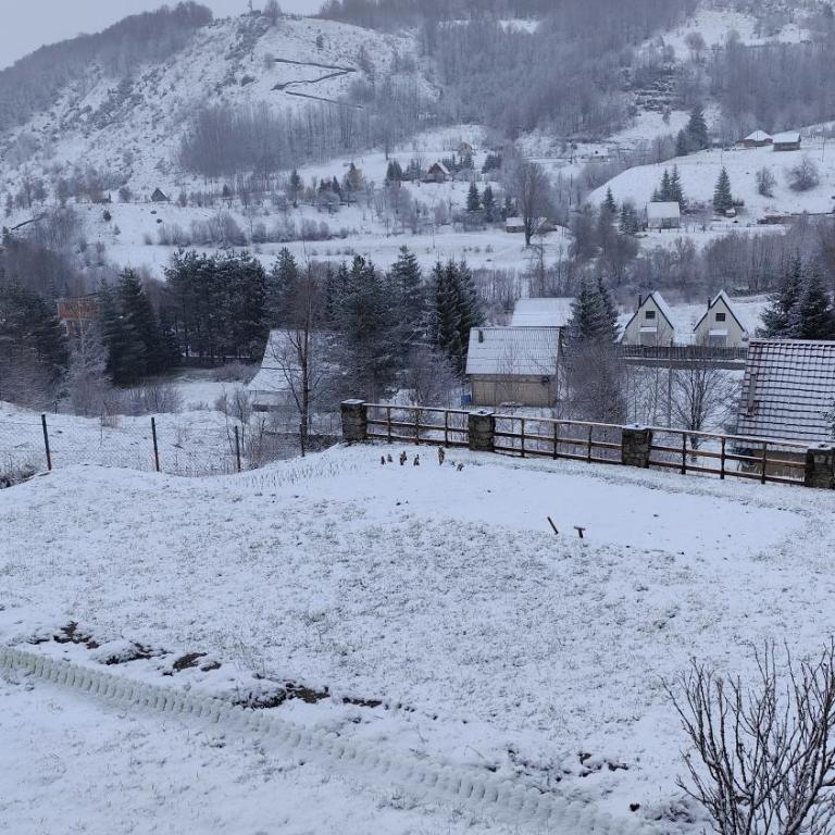 Hilltop cabin - Kuća sa 2 Spavaće Sobe - 35