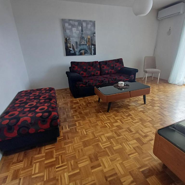 Sunny Sarajevo Stay - One-Bedroom Apartment - 2