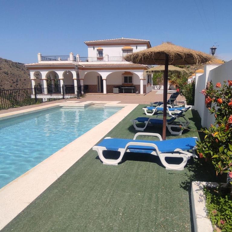 Villa Jazmín.Completa privacidad. Piscina privada. - Casa de 3 dormitorios - 1