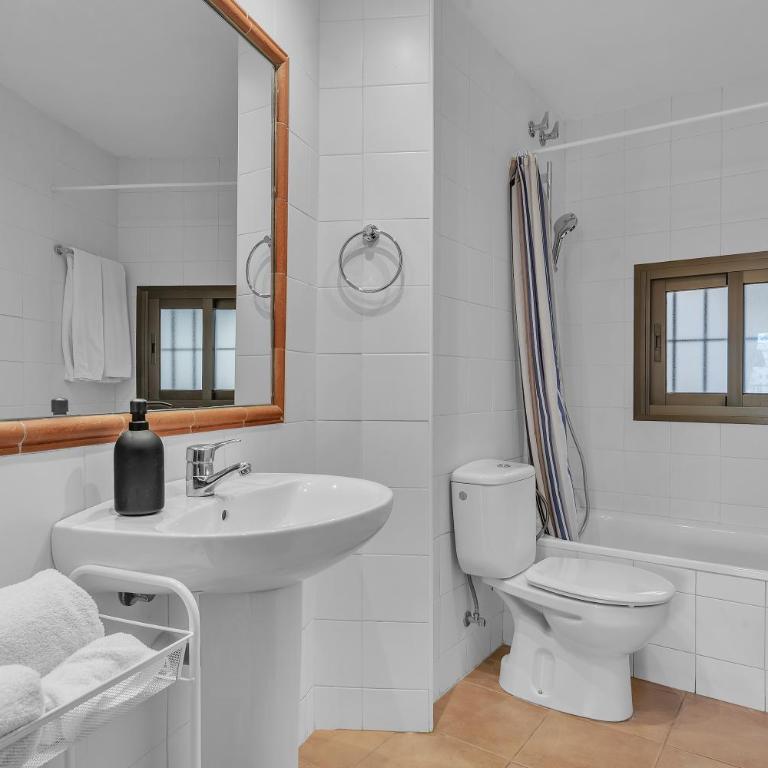 POLO Apartments 5D Jacaranda - Two-Bedroom Apartment - 15