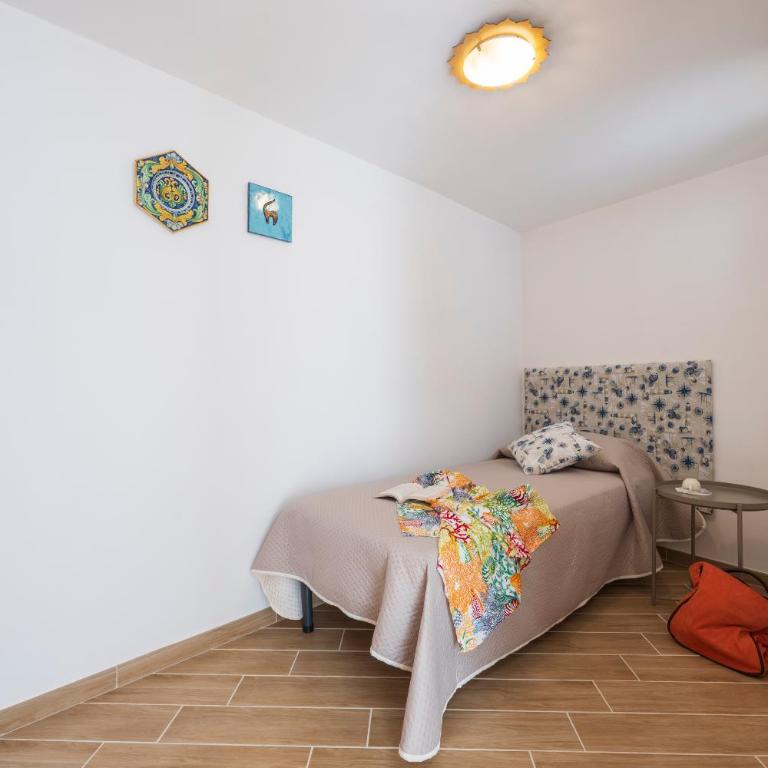Assia Home - Appartamento con 2 Camere da Letto - 8