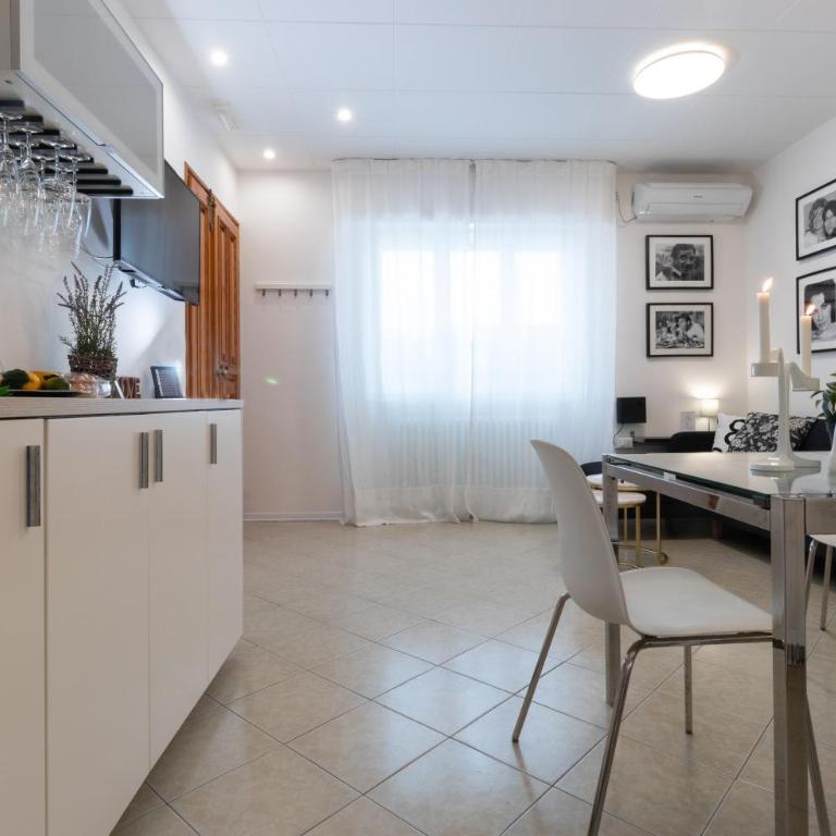 CasaRava Sul Parco 3 Camere 2 Bagni - Three-Bedroom Apartment - 3