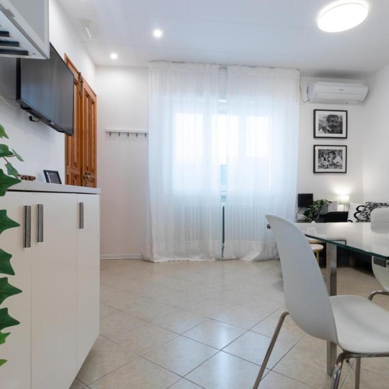 CasaRava Sul Parco 3 Camere 2 Bagni - Three-Bedroom Apartment - 8