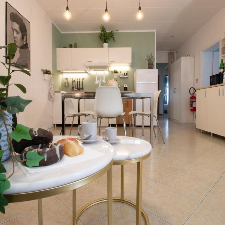 CasaRava Sul Parco 3 Camere 2 Bagni - Three-Bedroom Apartment - 10