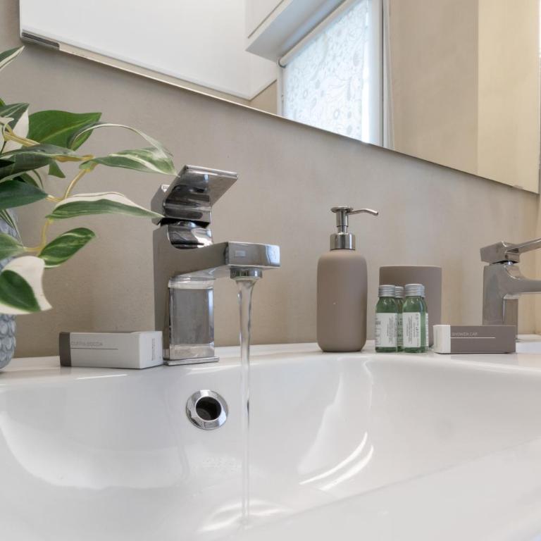 CasaRava Sul Parco 3 Camere 2 Bagni - Three-Bedroom Apartment - 16