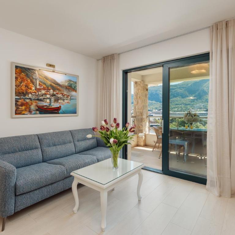 Apartments Los Olivos - One-Bedroom Apartment - 13