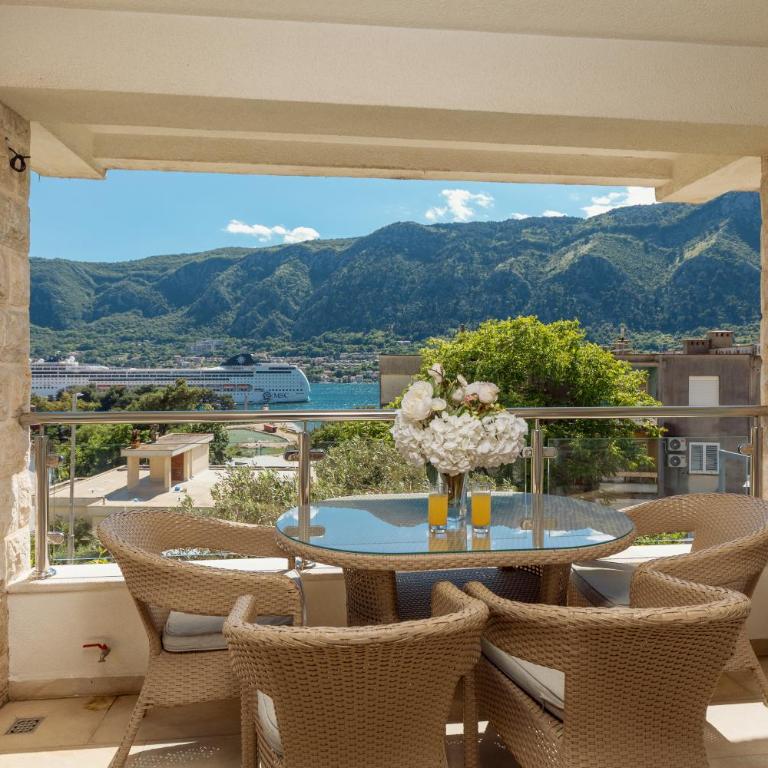 Apartments Los Olivos - One-Bedroom Apartment - 8
