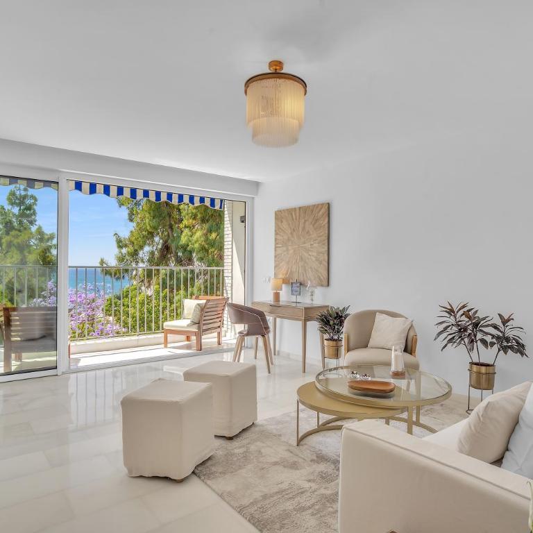 POLO Apartments 4E Jacaranda - One-Bedroom Apartment - 2