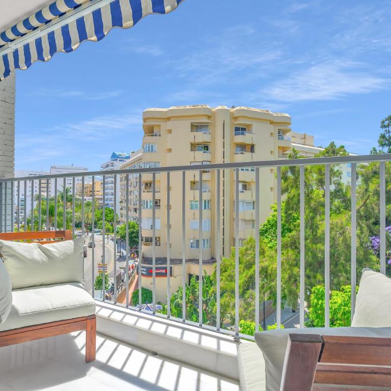 POLO Apartments 4E Jacaranda - One-Bedroom Apartment - 4