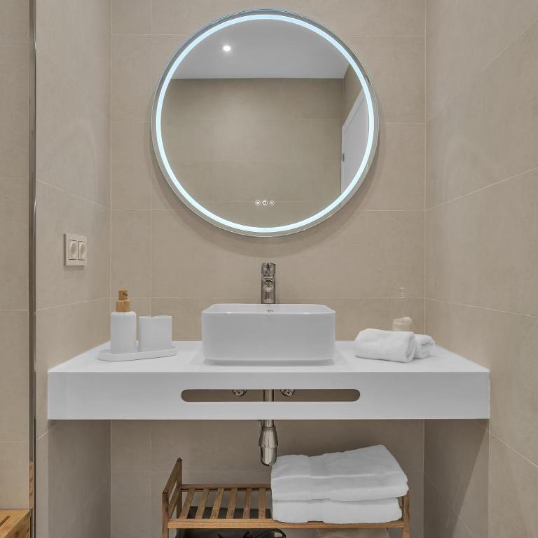 POLO Apartments 4E Jacaranda - One-Bedroom Apartment - 13