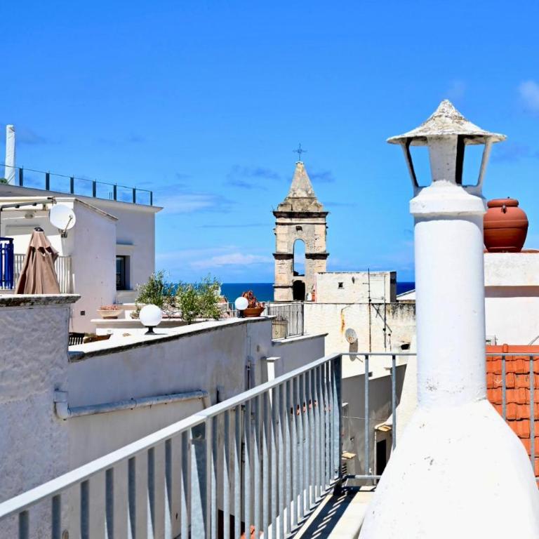 Vieste Rooftop - Sea view near Pizzomunno - Free private Parking - Two-Bedroom House - 71