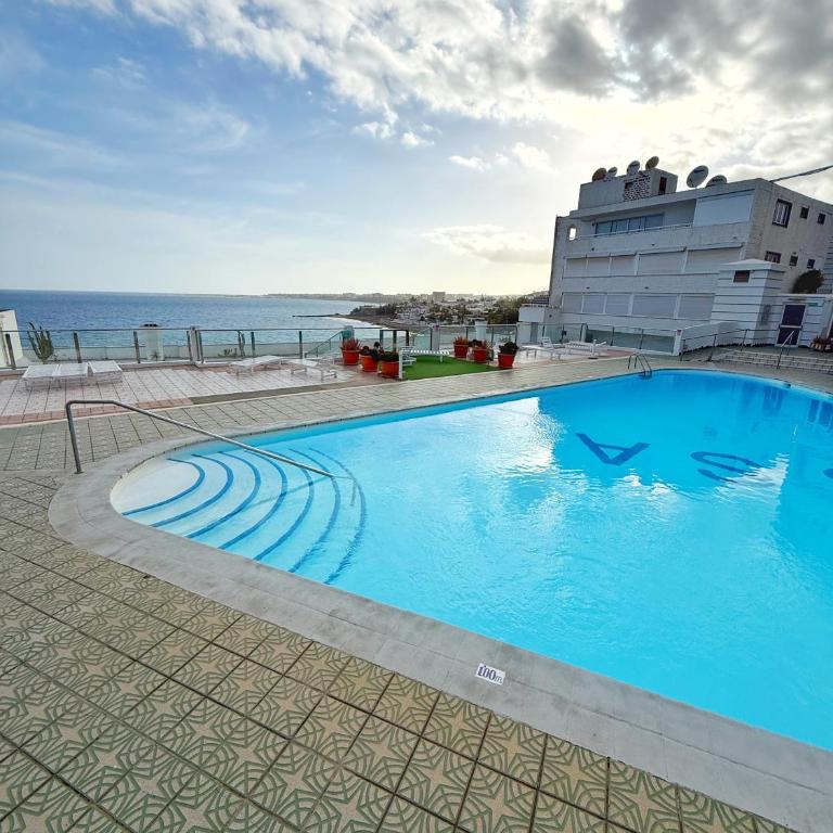 The sea at your feet - One-Bedroom Apartment - 11