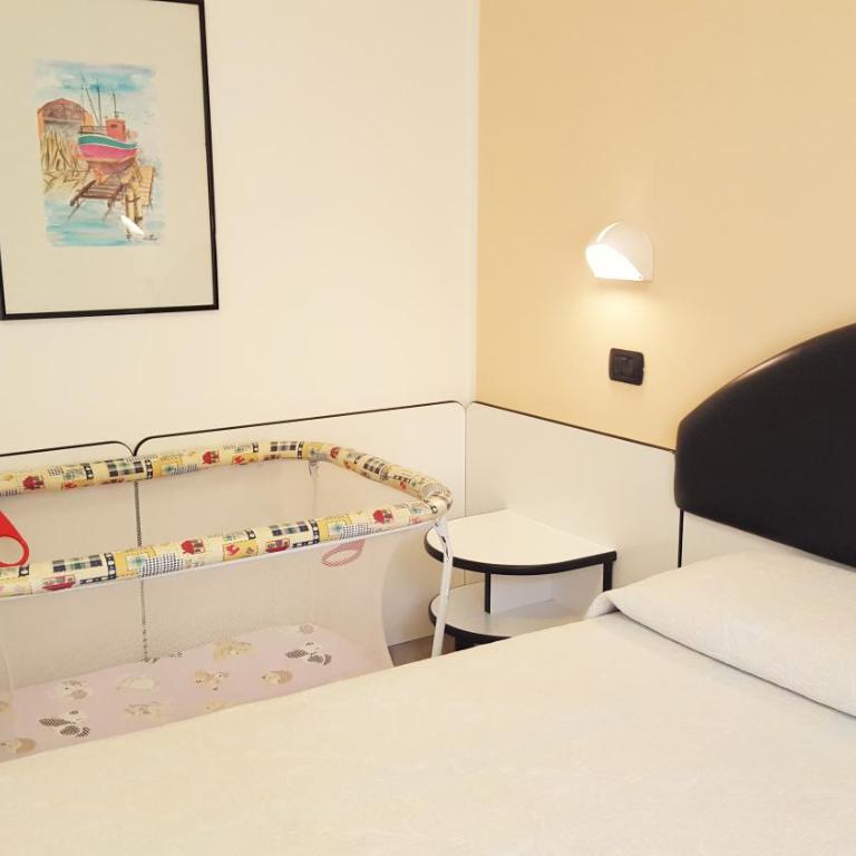 Hotel Trocadero - Dreibettzimmer - 8