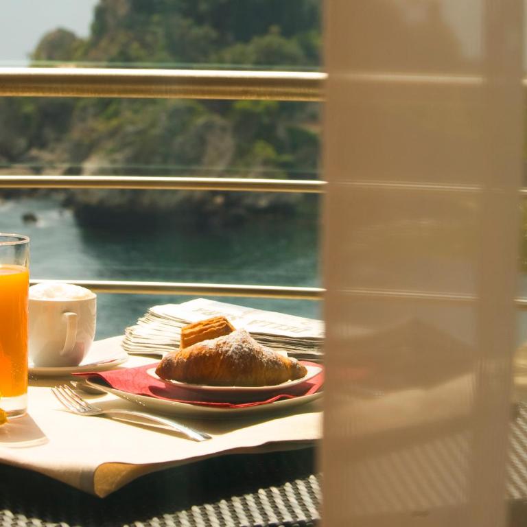 Taormina Panoramic Hotel - Camera Matrimoniale/Doppia con Letti Singoli con Vista Mare - 4