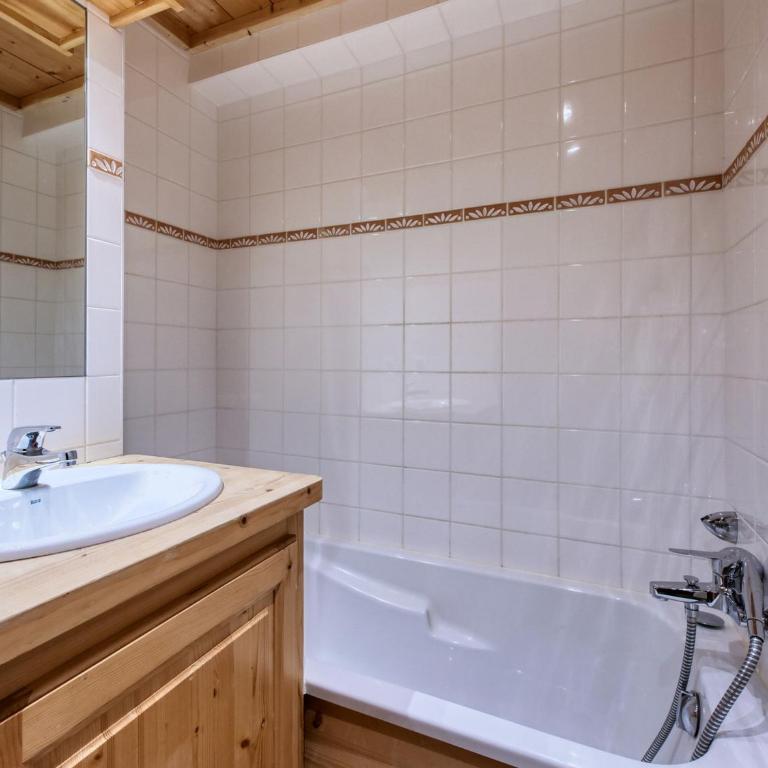 Chalet familial à Saint-Gervais, 6 chambres, 12 pers, WiFi, parking - FR-1-663-27 - Chalet - 4