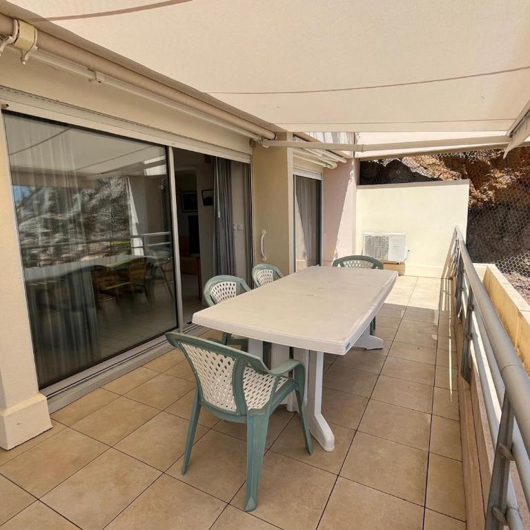 Spacieux appartement climatisé 80m² avec piscine et vue mer à Sète - FR-1-338-620 - Apartment - 2