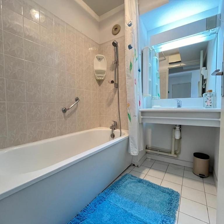 Spacieux appartement climatisé 80m² avec piscine et vue mer à Sète - FR-1-338-620 - Apartment - 6