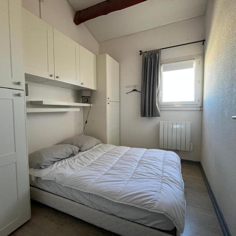 Sète: 2 pièces mezzanine à 300m de la plage avec parking sécurisé - FR-1-338-621 - Apartment - 5