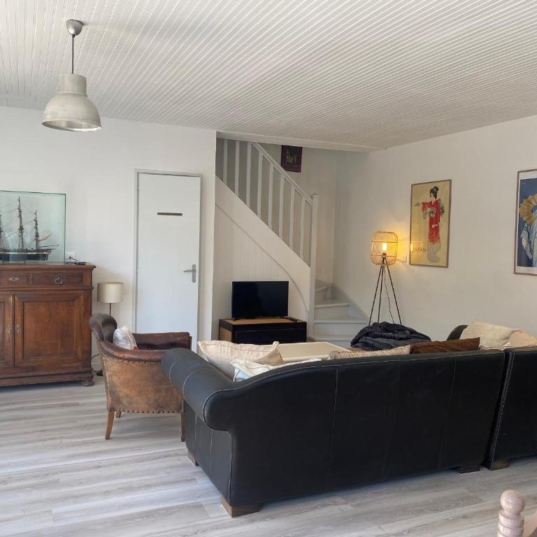 Maison 4 chambres avec WIFI et animaux acceptés à 200m de la plage - FR-1-22-304 - Maison de Vacances (8 Adultes) - 4