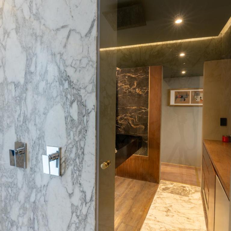 Beautiful PH with Private Jacuzzi - Apartamento - 5