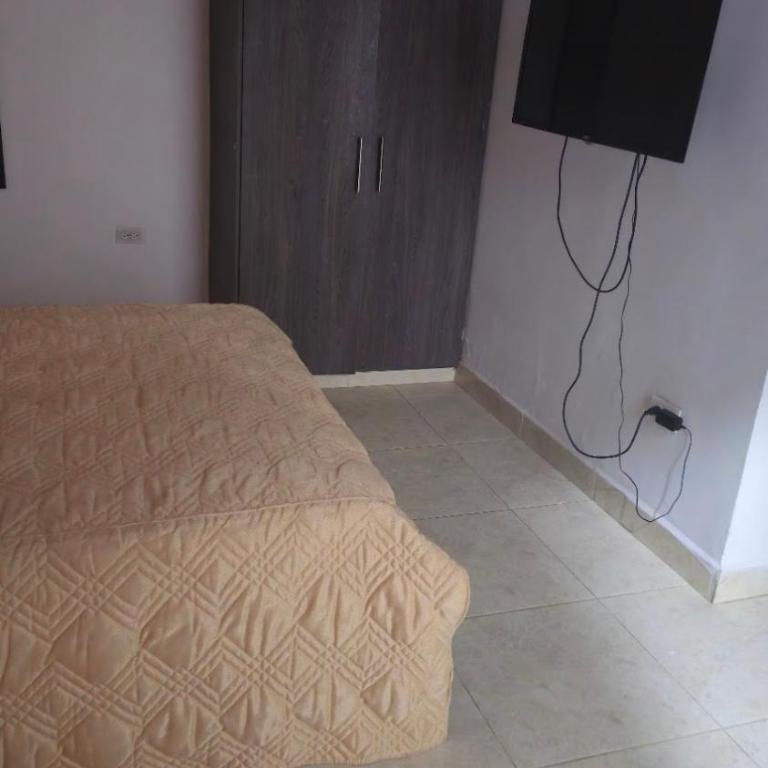 Casa hotel laureles - Estudio Familiar - 3